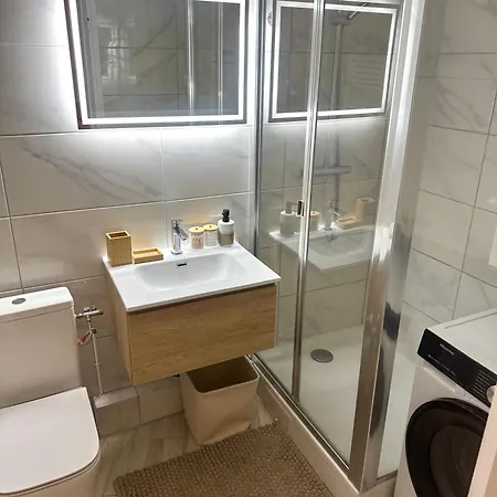 Grand Au Coeur De I La Place De Morny Et La Gare Sont A 5 Min A Pied Apartament Deauville