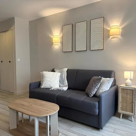 Grand Au Coeur De I La Place De Morny Et La Gare Sont A 5 Min A Pied *