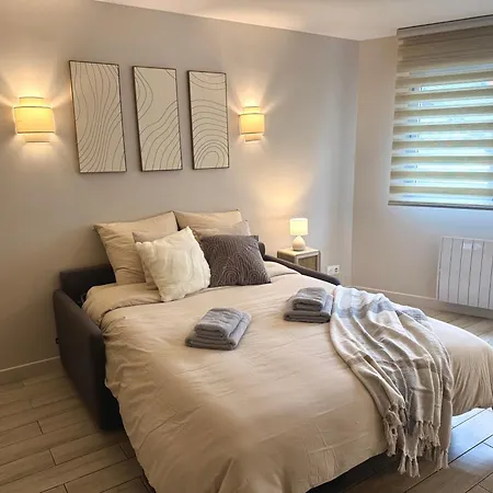 Grand Au Coeur De I La Place De Morny Et La Gare Sont A 5 Min A Pied Deauville