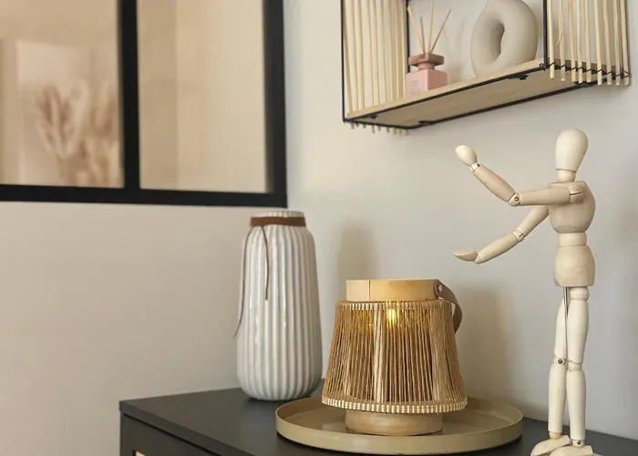 Grand Au Coeur De I La Place De Morny Et La Gare Sont A 5 Min A Pied *